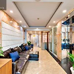 Hanz Vivian Airport Hotel